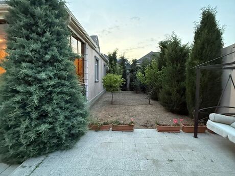 4 otaqlı həyət evi/bağ evi - Mərdəkan q. - 250 m²