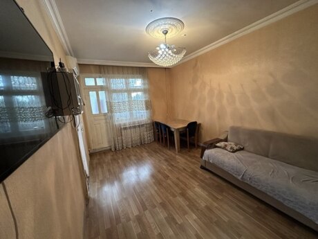 3 otaqlı köhnə tikili - Memar Əcəmi m. - 70 m²