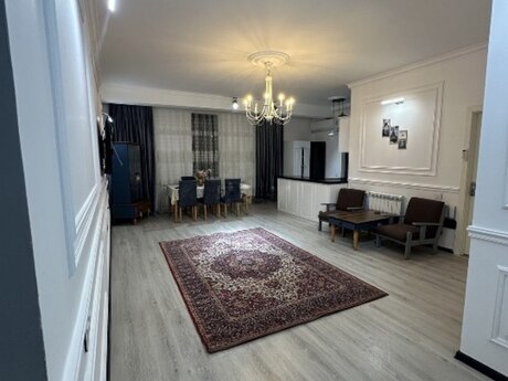 3 otaqlı yeni tikili - 28 May m. - 90 m²