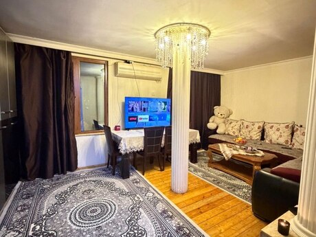 Elan №6059712 - Bakı, İnşaatçılar m., 3 otaqlı, 65 m², 2/5 mərtəbə