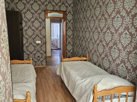 3 otaqlı köhnə tikili - Nizami m. - 100 m²