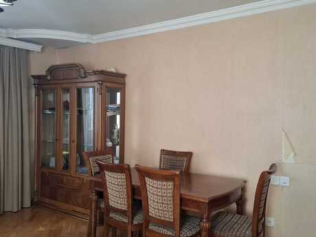 3 otaqlı köhnə tikili - Nəsimi r. - 80 m²