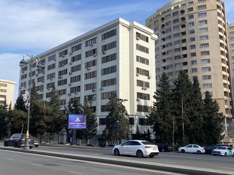 2 otaqlı köhnə tikili - İnşaatçılar m. - 70 m²