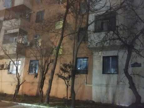 1 otaqlı köhnə tikili - Qara Qarayev m. - 40 m²