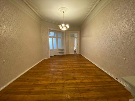 5-комн. офис - м. Низами - 150 м²