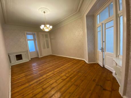 5-комн. офис - м. Низами - 150 м²