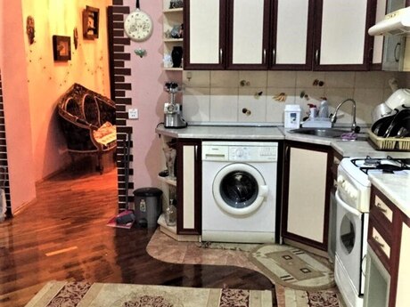2 otaqlı köhnə tikili - Nəsimi r. - 70 m²