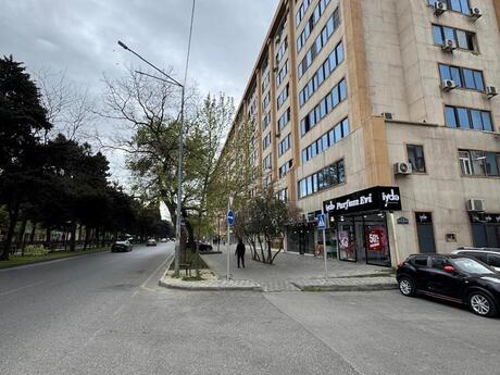 Объявление №6059987 - Баку, пос. Бакиханова, 4-комн., 100 м², 7/9 этаж