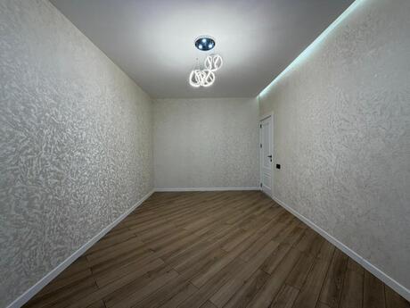 4 otaqlı köhnə tikili - Bakıxanov q. - 100 m²