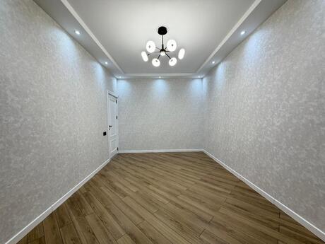 4 otaqlı köhnə tikili - Bakıxanov q. - 100 m²