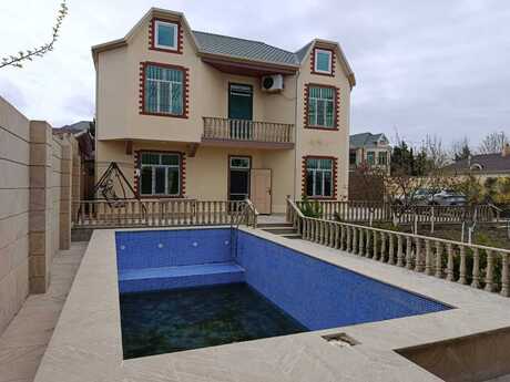 5 otaqlı həyət evi/bağ evi - Novxanı q. - 250 m²