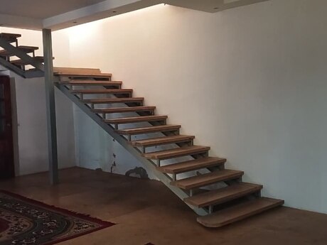 9 otaqlı həyət evi/bağ evi - Badamdar q. - 350 m²
