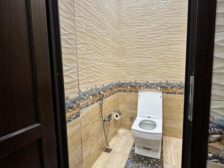 9 otaqlı həyət evi/bağ evi - Binə q. - 360 m²