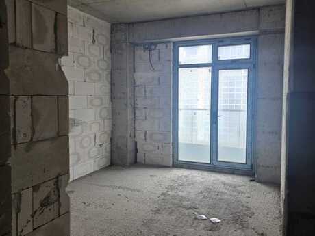 3-комн. новостройка - м. 8 ноября - 148 м²