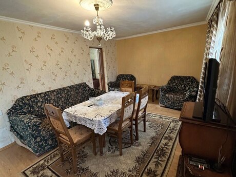 3 otaqlı köhnə tikili - Əhmədli q. - 75 m²