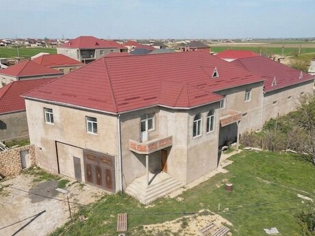 7 otaqlı həyət evi/bağ evi - Sumqayıt - 860 m²