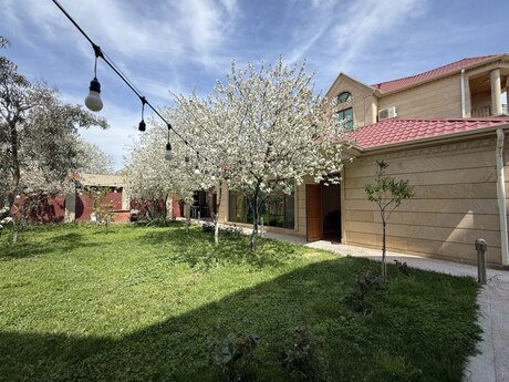 9 otaqlı həyət evi/bağ evi - Mehdiabad q. - 460 m²