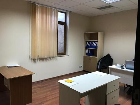 4-комн. офис - м. Нариман Нариманов - 150 м²