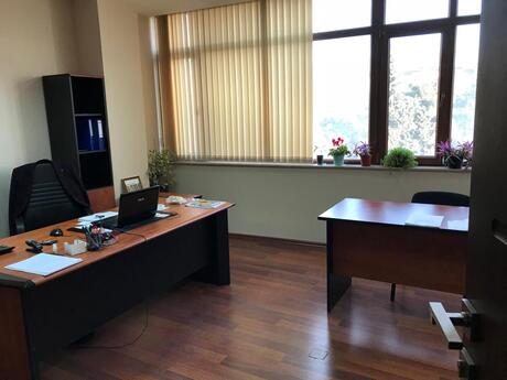4-комн. офис - м. Нариман Нариманов - 150 м²