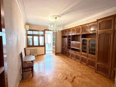 2 otaqlı köhnə tikili - Nəriman Nərimanov m. - 80 m²