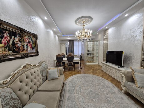 3 otaqlı yeni tikili - 8 Noyabr m. - 90 m²