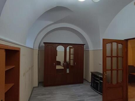 Объявление №6060295 - Баку, м. Ичеришехер, 3-комн., 68 м², 1/4 этаж