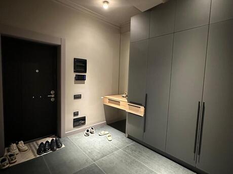 5 otaqlı yeni tikili - Gənclik m. - 220 m²
