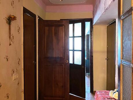 3 otaqlı köhnə tikili - Elmlər Akademiyası m. - 80 m²