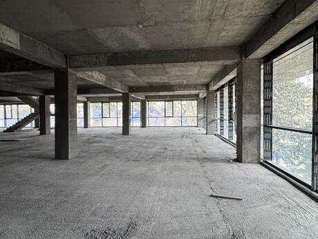 Obyekt - Nəsimi r. - 340 m²