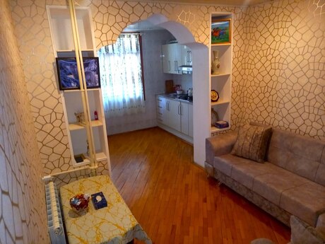 3 otaqlı köhnə tikili - Qara Qarayev m. - 90 m²