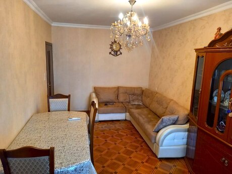 3 otaqlı köhnə tikili - Qara Qarayev m. - 90 m²
