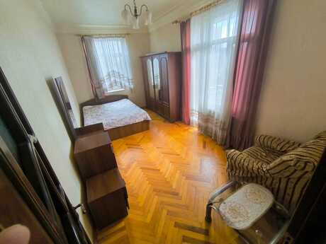 2 otaqlı köhnə tikili - 28 May m. - 60 m²