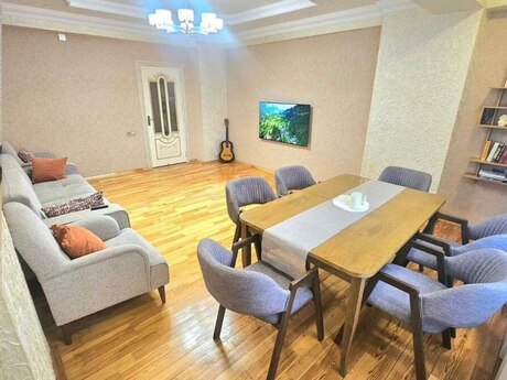 м. Кара Караев