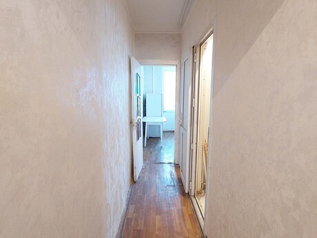 3 otaqlı köhnə tikili - Xalqlar Dostluğu m. - 90 m²
