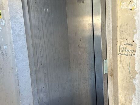 4 otaqlı köhnə tikili - Xətai r. - 100 m²