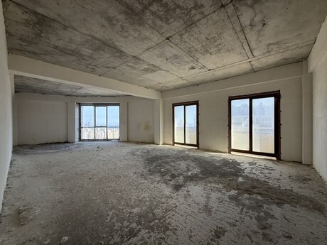 5 otaqlı yeni tikili - Elmlər Akademiyası m. - 303 m²