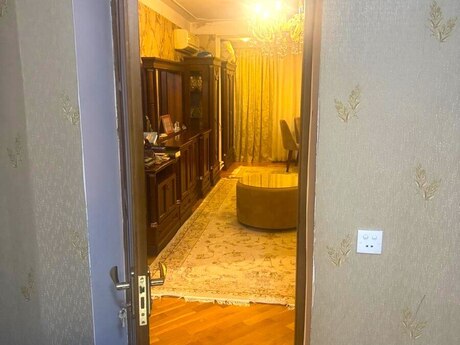 3 otaqlı köhnə tikili - Neftçilər m. - 75 m²