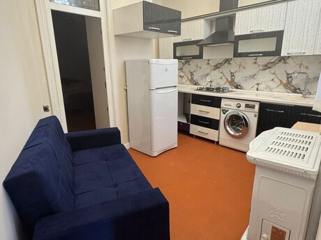 1 otaqlı həyət evi/bağ evi - Nəsimi r. - 40 m²