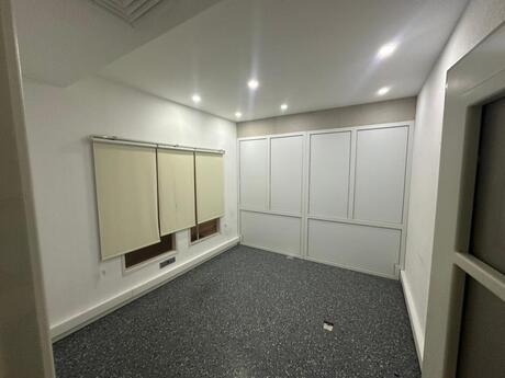 1-комн. офис - м. Нариман Нариманов - 16 м²