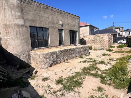 3 otaqlı həyət evi/bağ evi - Buzovna q. - 95 m²
