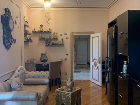 5 otaqlı yeni tikili - Sabunçu r. - 200 m²