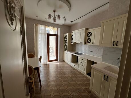 3 otaqlı yeni tikili - Xətai r. - 135 m²