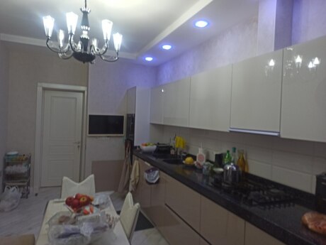 4 otaqlı yeni tikili - Yasamal r. - 155 m²