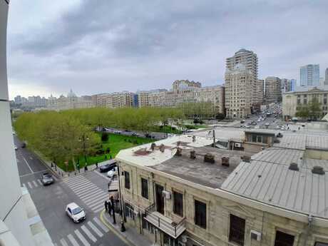 1 otaqlı ofis - Sahil m. - 25 m²