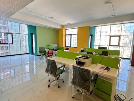 5-комн. офис - м. 28 мая - 170 м²