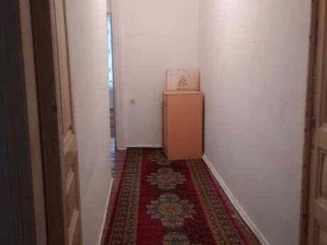2 otaqlı köhnə tikili - 28 May m. - 60 m²