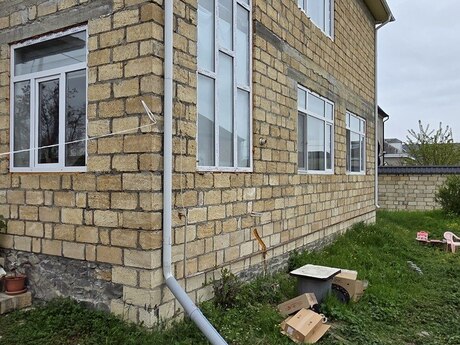 5 otaqlı həyət evi/bağ evi - Qusar - 240 m²