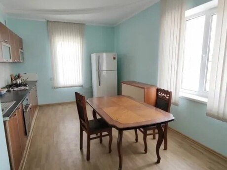 8 otaqlı həyət evi/bağ evi - Nardaran q. - 800 m²