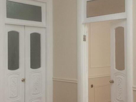 3 otaqlı köhnə tikili - İçəri Şəhər m. - 60 m²
