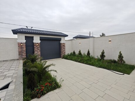 4 otaqlı həyət evi/bağ evi - Mərdəkan q. - 100 m²